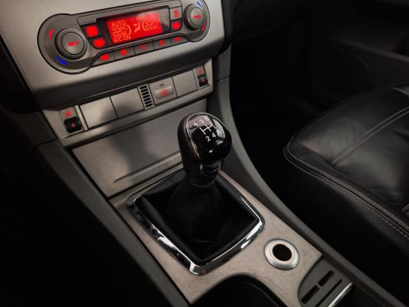 Ford Focus II Рестайлинг с пробегом 2008 года, цена 589 000 рублей, 267565 км, хэтчбек, Автокод Объявления