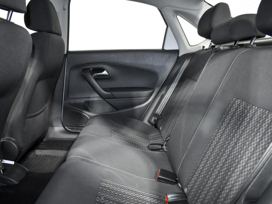 Volkswagen Polo V Рестайлинг Санкт-Петербург  - изображение 12
