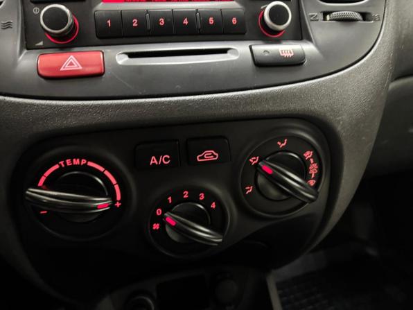Kia Rio II Рестайлинг с пробегом 2010 года, цена 420 000 рублей, 160243 км, седан, Автокод Объявления
