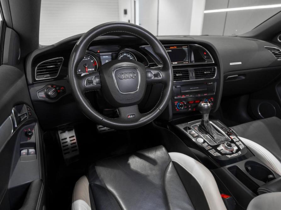 Audi RS 5 I (8T) Москва  - изображение 7