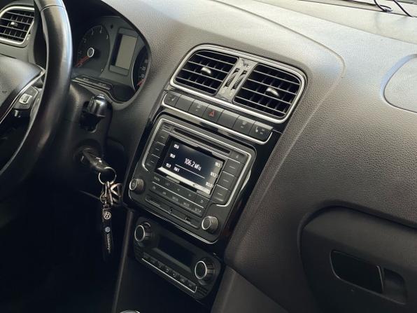 Volkswagen Polo V Рестайлинг с пробегом 2017 года, цена 1 149 000 рублей, 160015 км, седан, Автокод Объявления