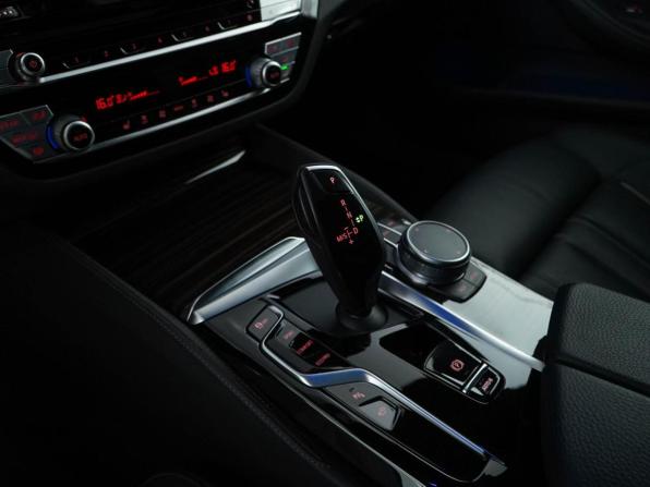 BMW 5 серии VII (G30/G31/G38) Рестайлинг с пробегом 2021 года, цена 4 099 050 рублей, 125929 км, седан, Автокод Объявления