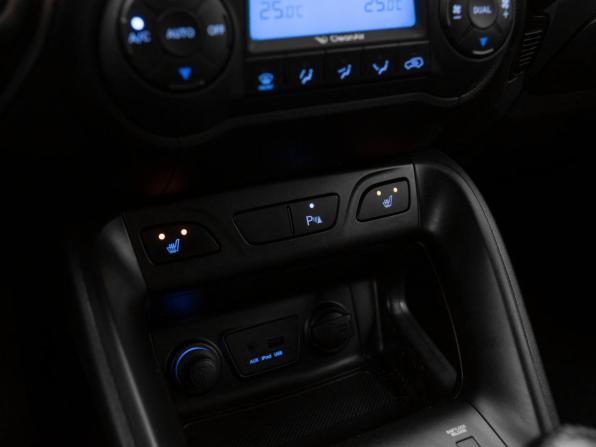 Hyundai ix35 I Рестайлинг с пробегом 2014 года, цена 1 390 000 рублей, 97758 км, внедорожник, Автокод Объявления