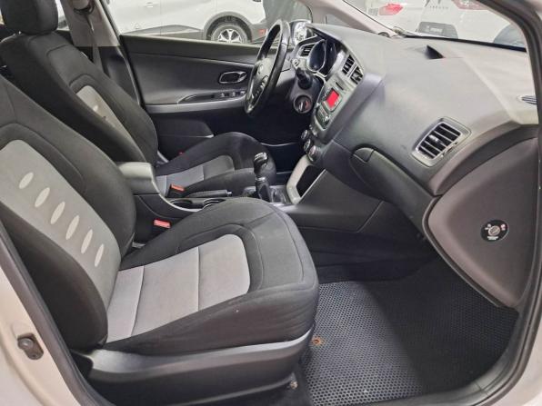 Kia Ceed II с пробегом 2014 года, цена 975 000 рублей, 143882 км, хэтчбек, Автокод Объявления