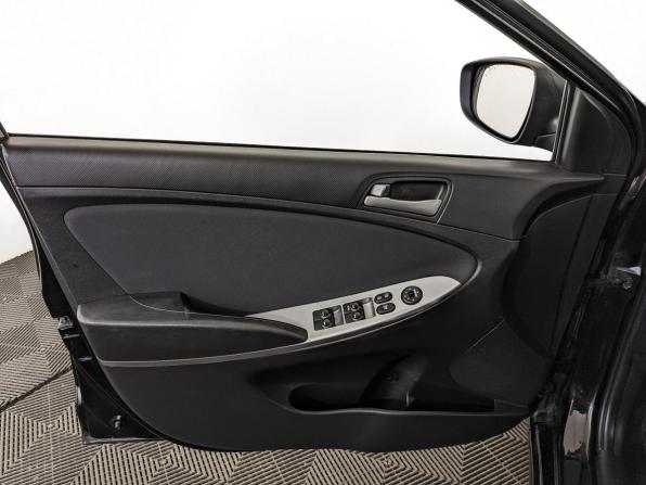 Hyundai Solaris I Рестайлинг с пробегом 2015 года, цена 1 199 000 рублей, 61400 км, седан, Автокод Объявления