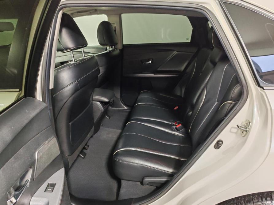 Toyota Venza I Рестайлинг Москва  - изображение 17