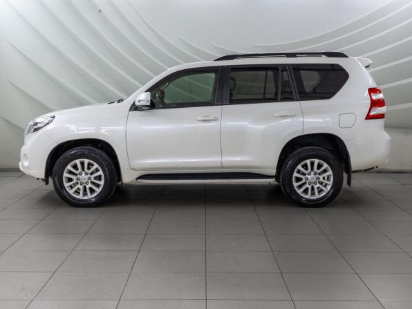 Toyota Land Cruiser Prado 150 Series Рестайлинг 1 с пробегом 2015 года, цена 3 648 000 рублей, 136090 км, внедорожник, Автокод Объявления