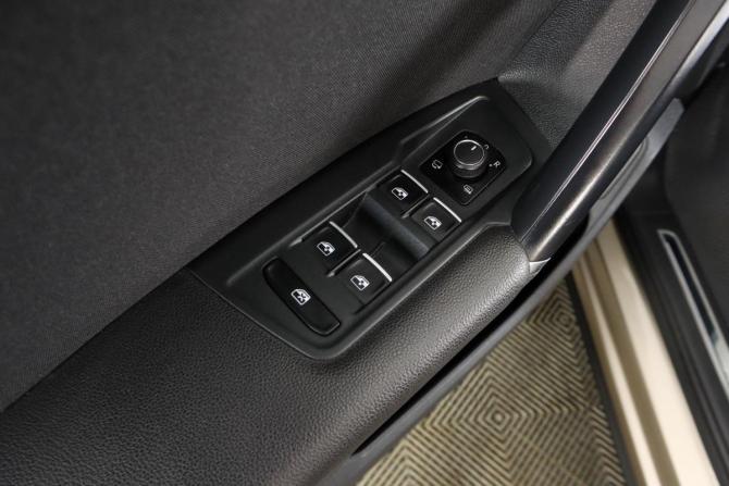 Volkswagen Tiguan II с пробегом 2017 года, цена 2 949 000 рублей, 107860 км, внедорожник, Автокод Объявления
