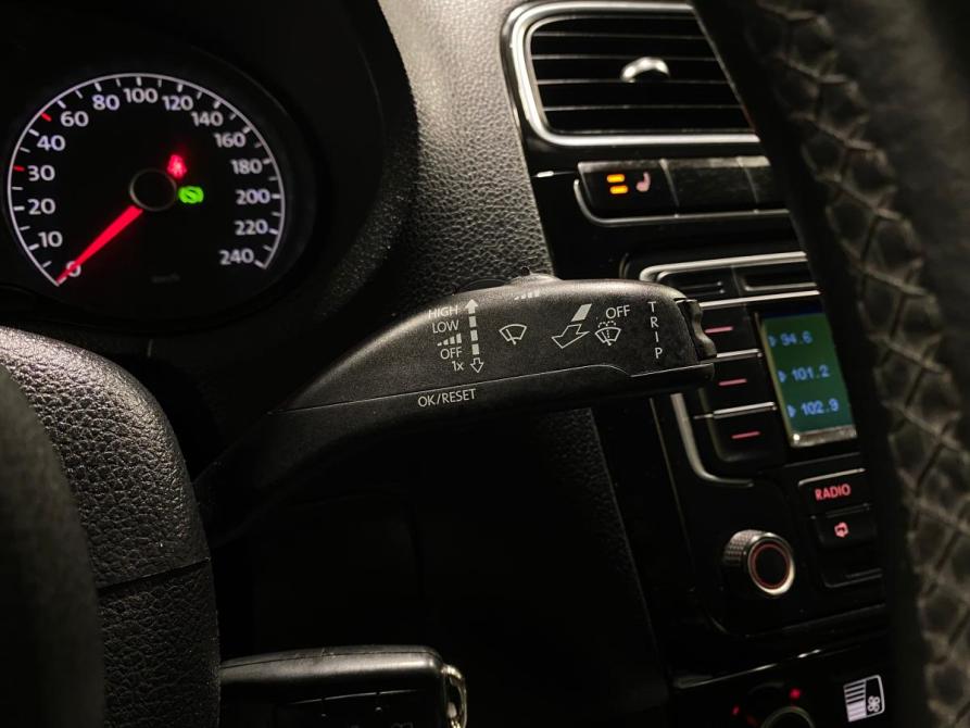 Volkswagen Polo V Челябинск  - изображение 17