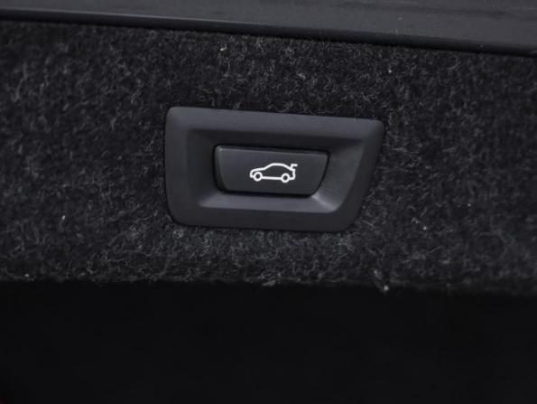 BMW 5 серии VII (G30/G31/G38) с пробегом 2017 года, цена 2 375 000 рублей, 266703 км, седан, Автокод Объявления