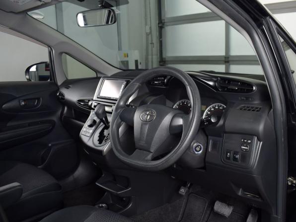 Toyota Wish II Рестайлинг с пробегом 2014 года, цена 1 489 995 рублей, 139135 км, минивэн, Автокод Объявления