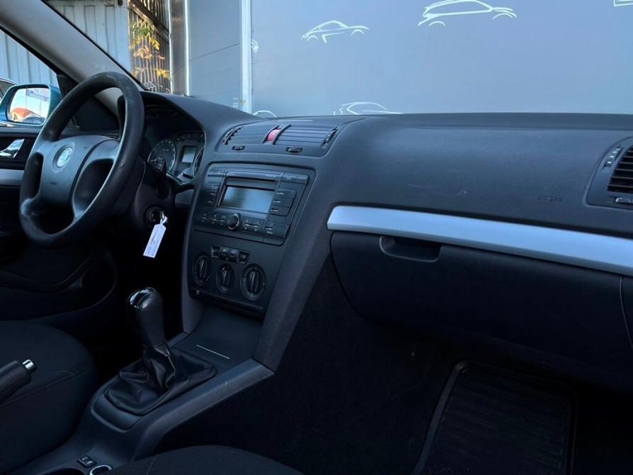 Skoda Octavia II (A5) Санкт-Петербург  - изображение 7