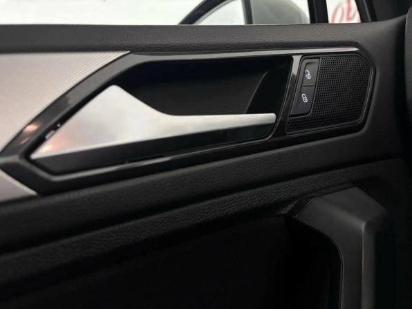 Volkswagen Tiguan II с пробегом 2017 года, цена 1 895 000 рублей, 86128 км, внедорожник, Автокод Объявления