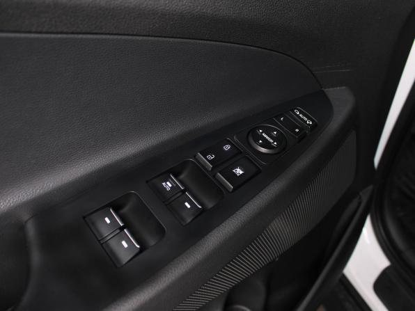 Hyundai Tucson III с пробегом 2018 года, цена 2 499 000 рублей, 68777 км, внедорожник, Автокод Объявления