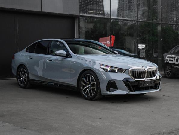 BMW 5 серии VIII (G60/G61/G68) с пробегом 2024 года, цена 6 650 000 рублей, 18349 км, седан, Автокод Объявления