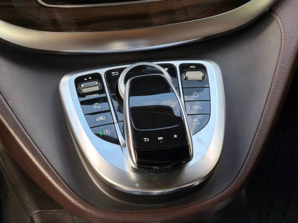Mercedes-Benz V-Класс III (W447) с пробегом 2016 года, цена 4 100 000 рублей, 210929 км, минивэн, Автокод Объявления