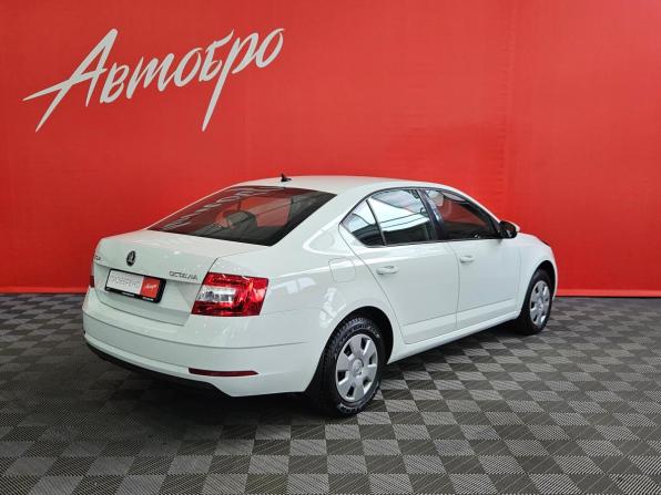 Skoda Octavia III (A7) Рестайлинг с пробегом 2019 года, цена 1 555 000 рублей, 148743 км, лифтбек, Автокод Объявления