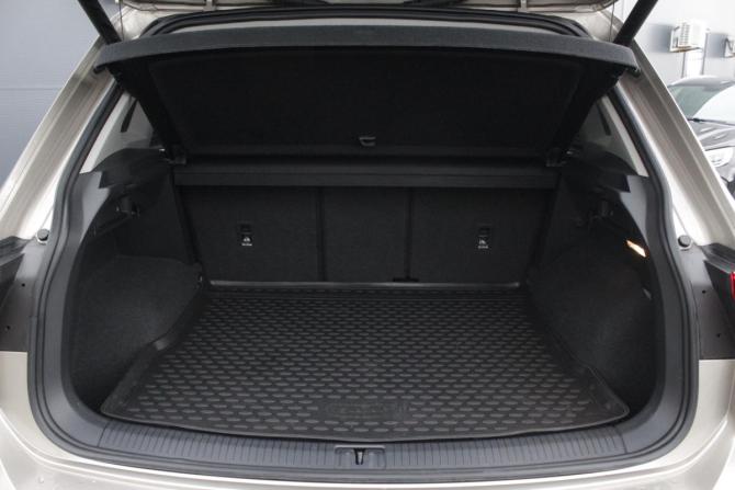 Volkswagen Tiguan II с пробегом 2019 года, цена 2 380 000 рублей, 132223 км, внедорожник, Автокод Объявления