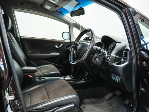 Honda Fit Shuttle I с пробегом 2012 года, цена 970 000 рублей, 178444 км, универсал, Автокод Объявления