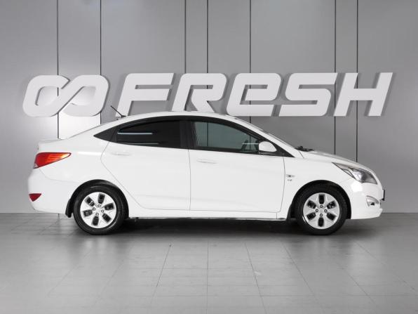 Hyundai Solaris I Рестайлинг с пробегом 2015 года, цена 1 130 000 рублей, 81054 км, седан, Автокод Объявления