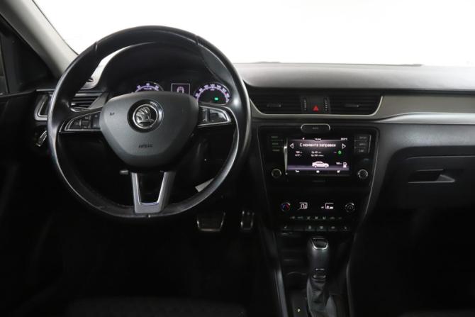 Skoda Rapid I Рестайлинг с пробегом 2018 года, цена 1 444 000 рублей, 107700 км, лифтбек, Автокод Объявления