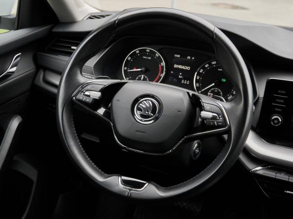 Skoda Octavia IV (A8) с пробегом 2021 года, цена 2 407 000 рублей, 86940 км, лифтбек, Автокод Объявления