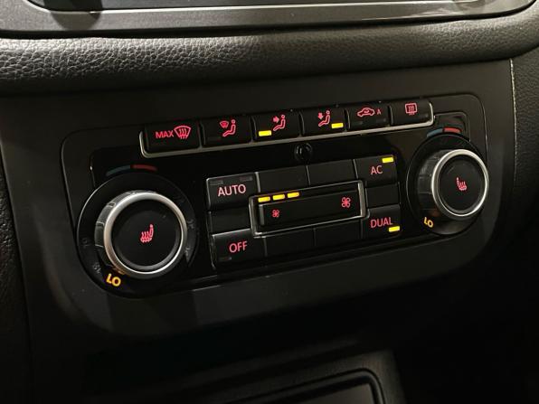 Volkswagen Tiguan I Рестайлинг с пробегом 2011 года, цена 815 000 рублей, 241013 км, внедорожник, Автокод Объявления