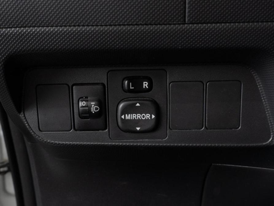 Toyota Auris I Тюмень  - изображение 16