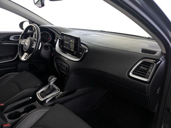 Kia Ceed III с пробегом 2021 года, цена 1 775 000 рублей, 158025 км, универсал, Автокод Объявления