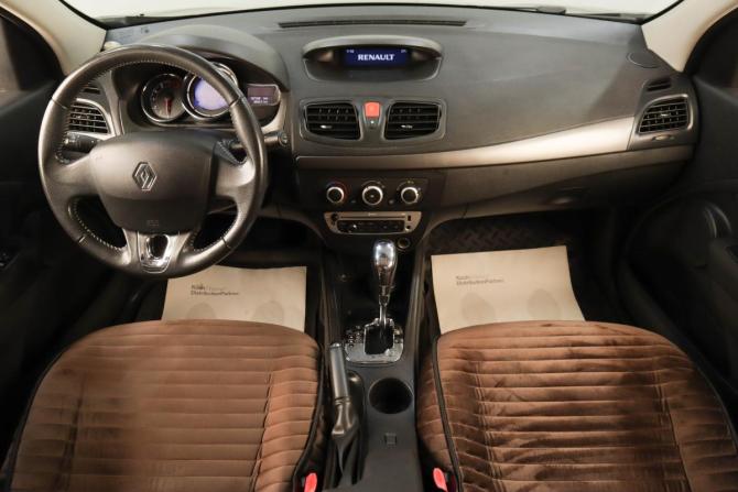 Renault Fluence I Рестайлинг с пробегом 2015 года, цена 969 000 рублей, 147167 км, седан, Автокод Объявления