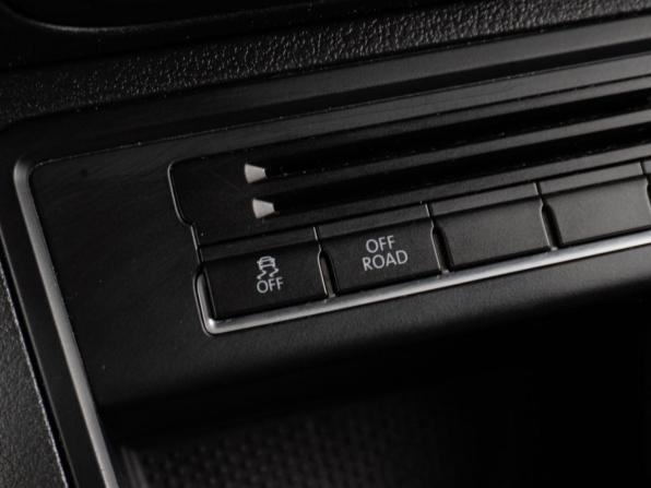 Volkswagen Tiguan I Рестайлинг с пробегом 2013 года, цена 1 370 000 рублей, 211960 км, внедорожник, Автокод Объявления