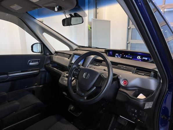 Honda Freed II с пробегом 2018 года, цена 1 300 000 рублей, 213246 км, компактвэн, Автокод Объявления