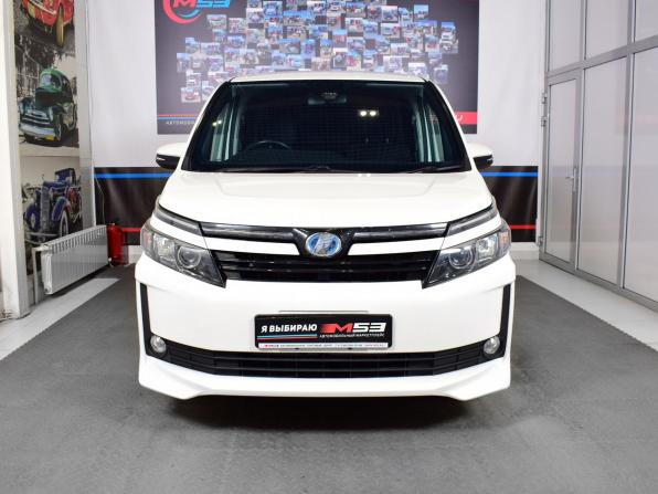 Toyota Voxy III (R80) с пробегом 2016 года, цена 1 649 999 рублей, 210287 км, минивэн, Автокод Объявления