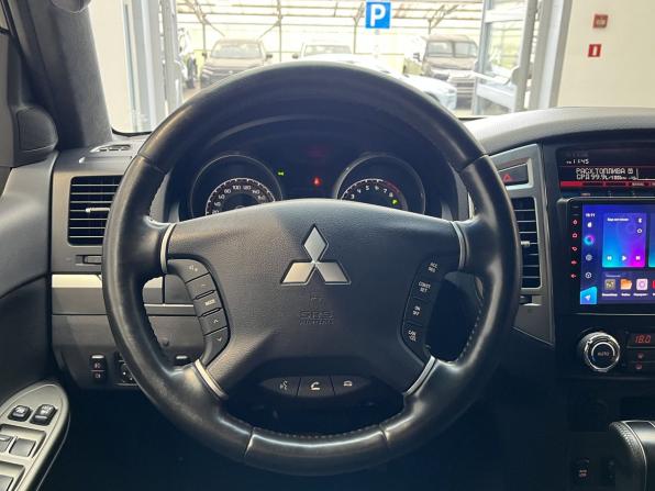 Mitsubishi Pajero IV Рестайлинг 2 с пробегом 2020 года, цена 3 600 000 рублей, 40000 км, внедорожник, Автокод Объявления