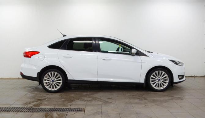 Ford Focus III Рестайлинг с пробегом 2017 года, цена 1 320 000 рублей, 57000 км, седан, Автокод Объявления