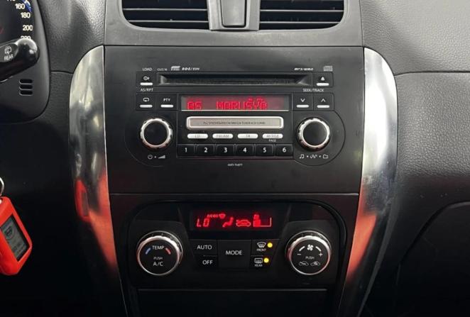 Suzuki SX4 I (Classic) Рестайлинг с пробегом 2010 года, цена 749 000 рублей, 162478 км, хэтчбек, Автокод Объявления