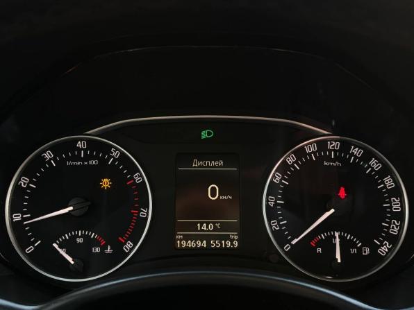 Skoda Octavia II (A5) Рестайлинг с пробегом 2011 года, цена 799 000 рублей, 194684 км, лифтбек, Автокод Объявления