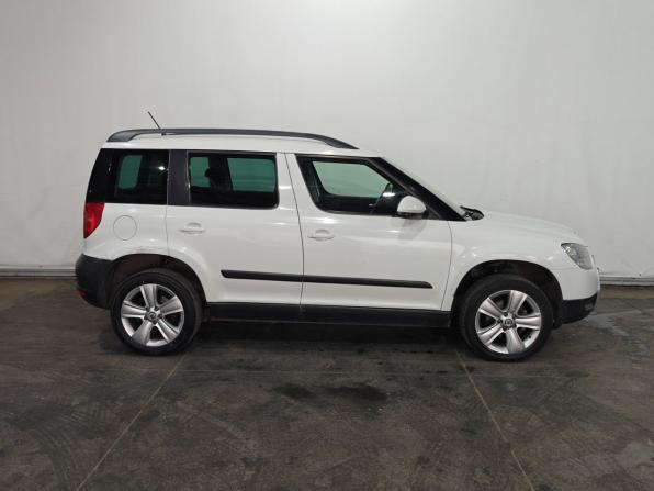 Skoda Yeti I с пробегом 2013 года, цена 725 000 рублей, 355000 км, внедорожник, Автокод Объявления