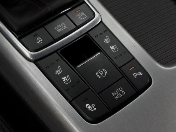 Kia Optima IV Рестайлинг с пробегом 2018 года, цена 2 199 000 рублей, 112672 км, седан, Автокод Объявления