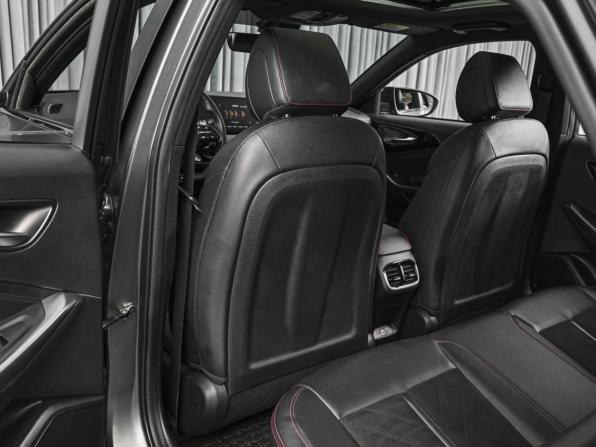 Hyundai Lafesta I Рестайлинг с пробегом 2023 года, цена 2 549 000 рублей, 52023 км, седан, Автокод Объявления