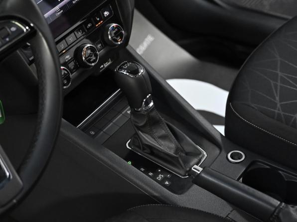 Skoda Octavia III (A7) Рестайлинг с пробегом 2018 года, цена 1 299 000 рублей, 95000 км, лифтбек, Автокод Объявления