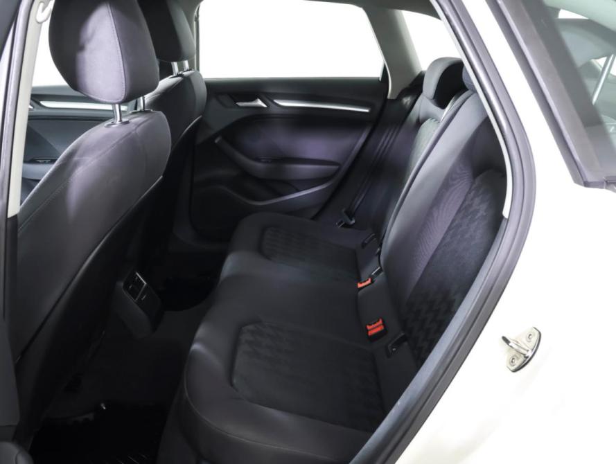 Audi A3 III (8V) Москва  - изображение 11