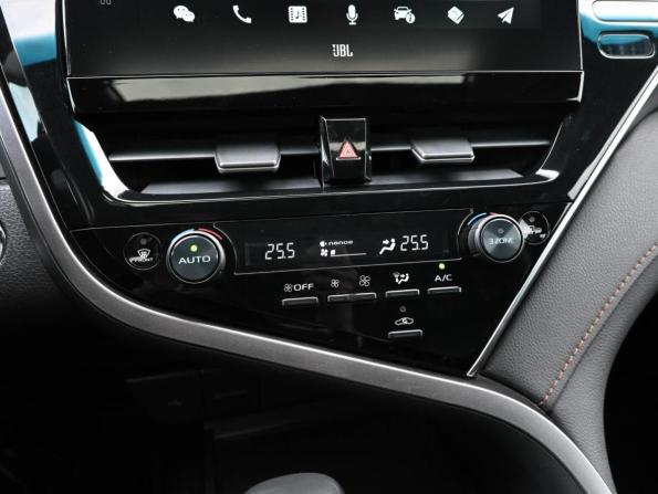 Toyota Camry VIII (XV70) Рестайлинг с пробегом 2023 года, цена 3 389 000 рублей, 87014 км, седан, Автокод Объявления