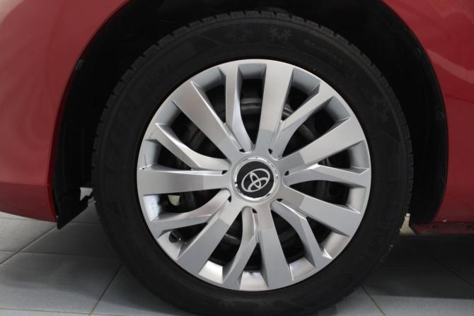 Toyota Auris II с пробегом 2013 года, цена 1 150 000 рублей, 122691 км, хэтчбек, Автокод Объявления