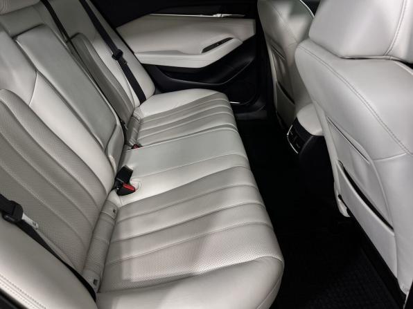 Mazda 6 III (GJ) Рестайлинг 2 с пробегом 2018 года, цена 2 270 000 рублей, 152000 км, седан, Автокод Объявления