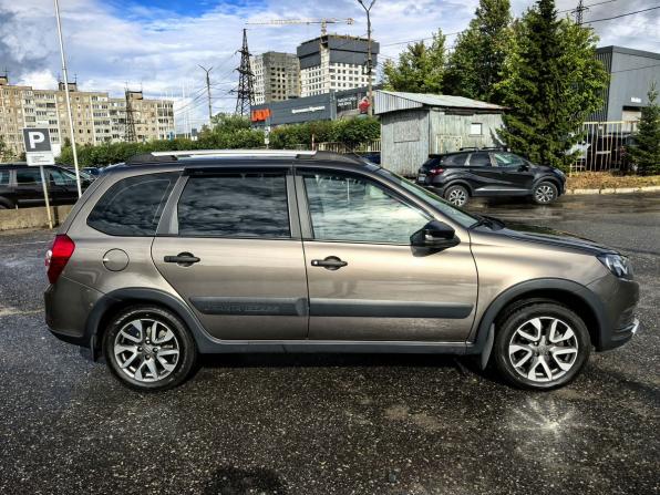 Lada (ВАЗ) Granta I Рестайлинг с пробегом 2022 года, цена 789 000 рублей, 48000 км, универсал, Автокод Объявления