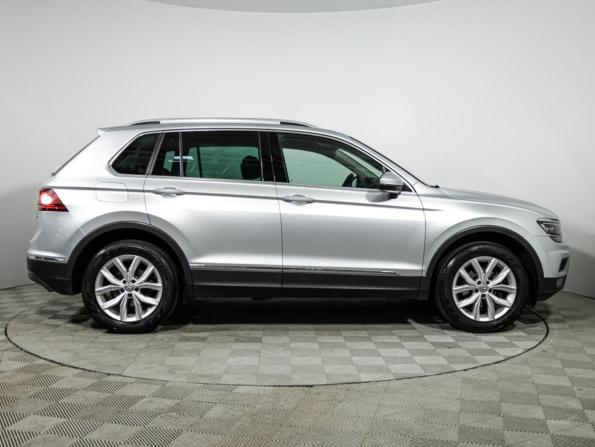 Volkswagen Tiguan II с пробегом 2017 года, цена 2 799 000 рублей, 38944 км, внедорожник, Автокод Объявления