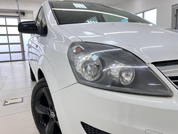 Opel Zafira B Рестайлинг с пробегом 2013 года, цена 1 070 000 рублей, 133403 км, минивэн, Автокод Объявления