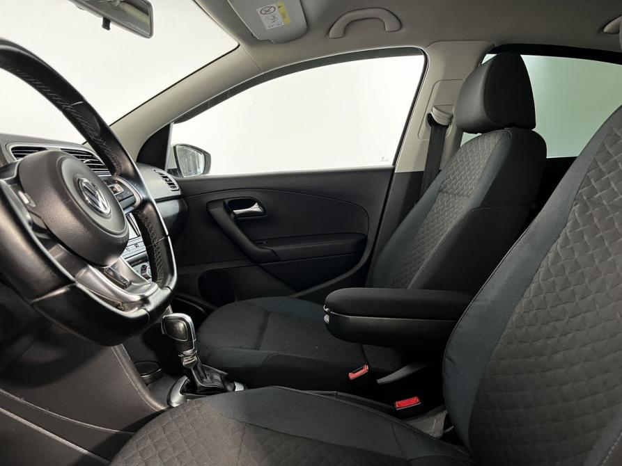 Volkswagen Polo V Рестайлинг Великий Новгород  - изображение 8