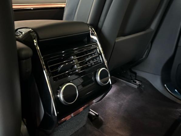 Land Rover Range Rover Sport III с пробегом 2026 года, цена 17 800 000 рублей, 30 км, внедорожник, Автокод Объявления